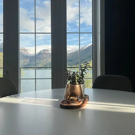 Husslattene 2 * Skei (Sogn og Fjordane)